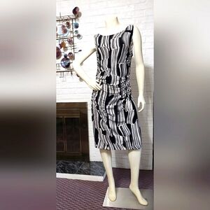 KAMALI KULTURE by NORMA KAMLI| Sleeveless Dress